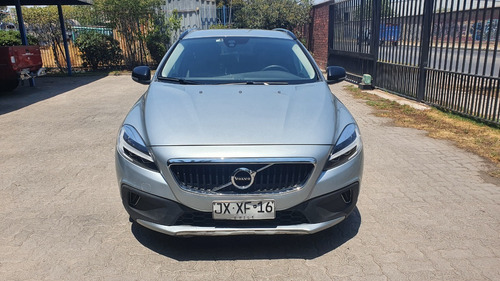 Volvo V40 2018 Cross Country 2.0