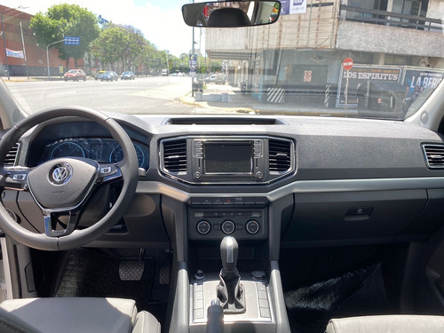 Imagen 12 de 15 de Volkswagen Amarok Highline 4x2 At 2.0 Tdi 180 Cv 2022 0km 04