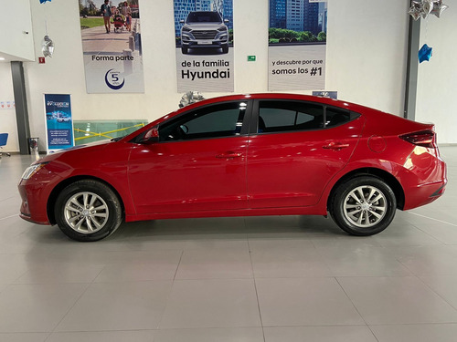 Imagen 4 de 15 de Hyundai Elantra 2020 2.0 Gls Mt