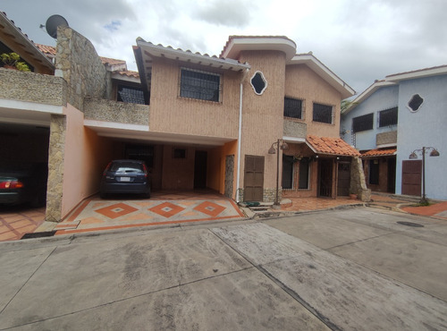 Imagen 22 de 22 de Casa / Townhouse En Barrio Sucre, Maracay 04121994409