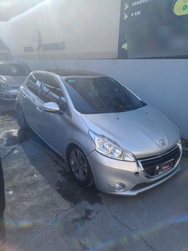 Imagen 8 de 18 de Peugeot 208 Feline Pack Cuir (2014 ; 120.000km)