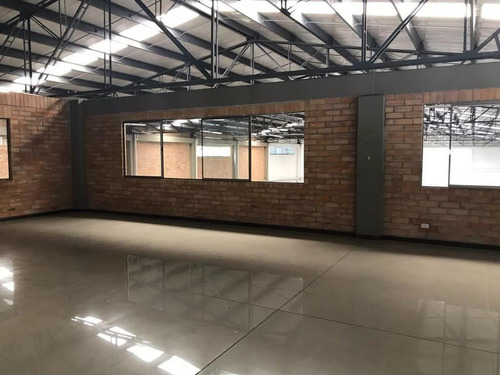 Imagen 8 de 13 de La Estrella Bodega Nueva 2.500m2