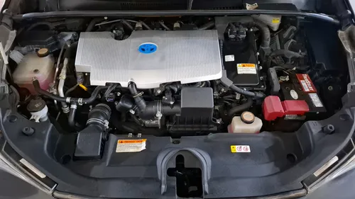 Toyota Prius 1.8 HYBRID BASE