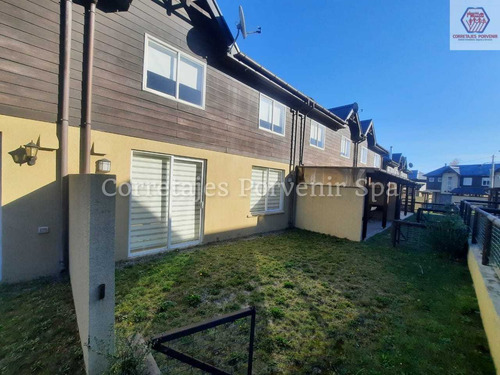 Casa En Arriendo Condominio Los Robles 2 (96416)