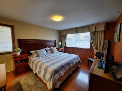 Cómoda Casa En Pasaje Cercana A España- Avenida Alemania