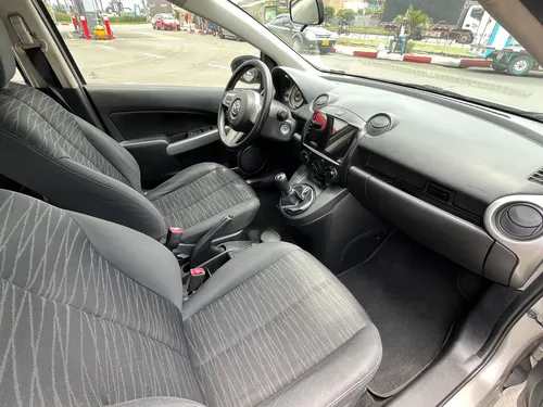 Mazda 2 1.5cc Mt Aa 4x2