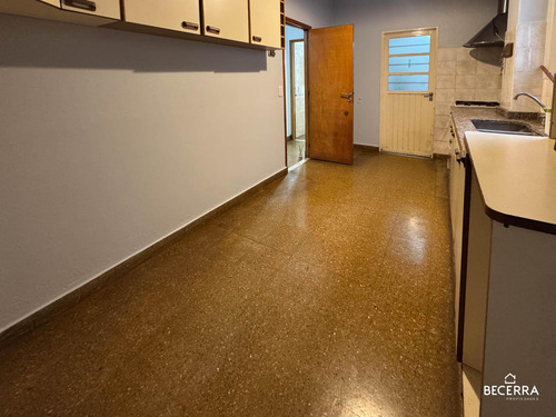 Departamento En Venta En William Morris - Oportunidad A Metros De La Estación