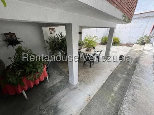 Casa En Venta En El Marques Rl
