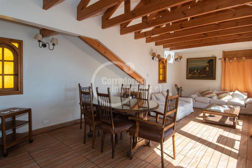 Casa En Venta De 14 Dorm. En Viña Del Mar