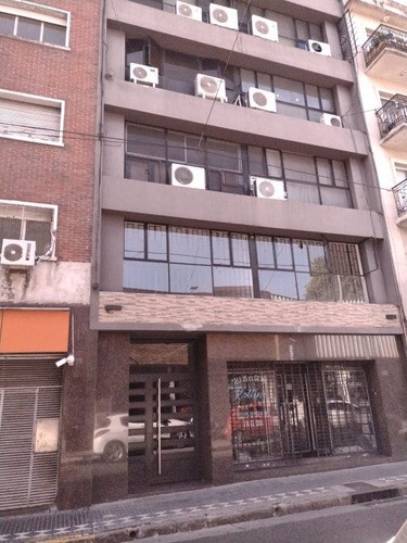 Oficina En Monserrat Planta Libre!