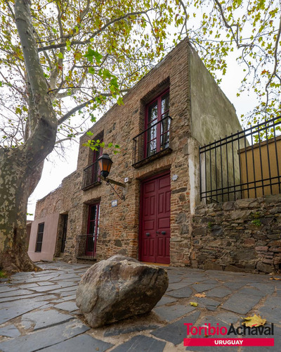 Exclusiva Casa En Barrio Historico De Colonia.