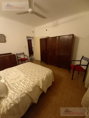 Imagen 2 de 23 de Casa - La Plata
