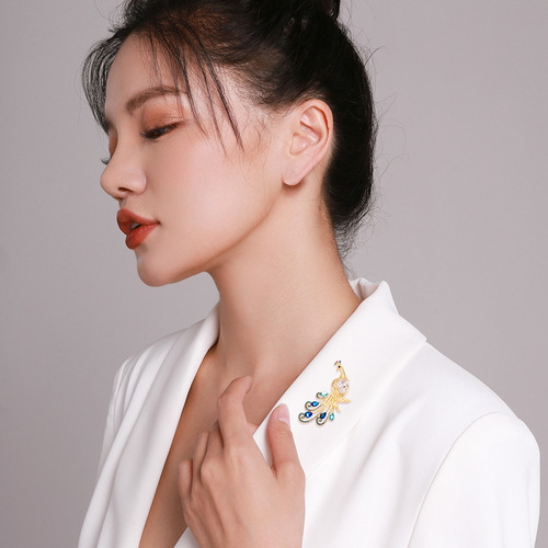 Broche Con Forma De Alfiler Con Cuello De Pavo Real, Lujoso