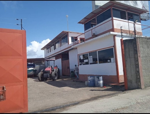 Imagen 3 de 6 de Marina En Tucacas , Estado Falcon