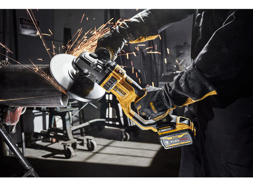 Esmerilhadeira a Bateria Angular 7"- 9" Dewalt, Modelo DCG460B, com Empunhadura, Ferramenta Ideal para Trabalhos em Serralherias, Não Acompanha Bateria e Carregador, 60V