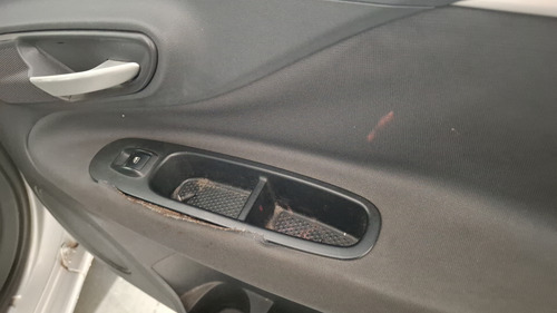 Fiat Punto 1.6 16V ESSENCE 5P