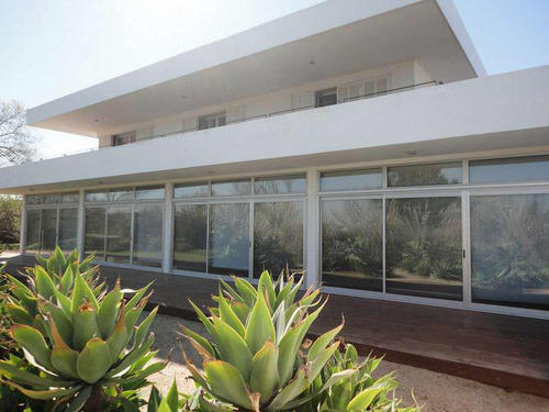 Magnífica Casa Sobre Al Rambla Costanera De Real De San Carlos Village