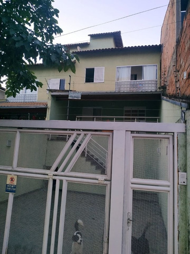 Imagem 15 de 25 de Casa Geminada 3 Qrts. 4 Vgas Independente No Cabral - 4213