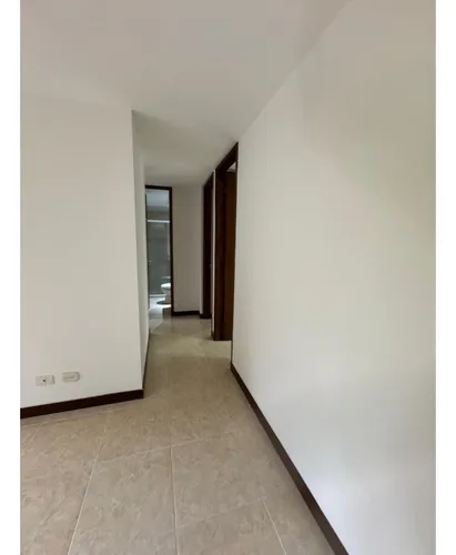 Apartamento Para La Venta En Laureles