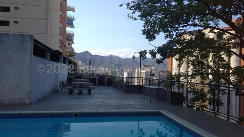 Apartamento  Con Piscina, Terraza, Areas Sociales Venta El Bosque Valencia Carabobo Leida Falcon Lf23-9798