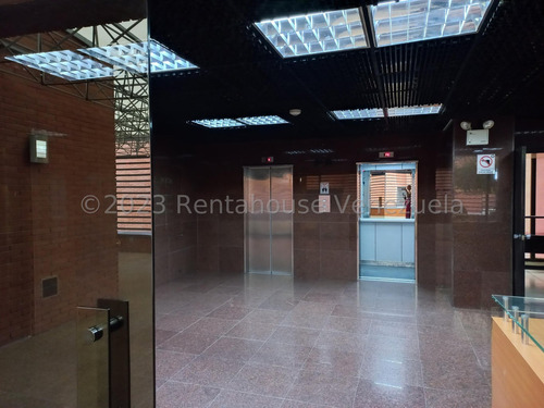 Edificio Comercial En Venta Las Mercedes