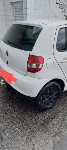 Volkswagen Fox 1.0 Plus Total Flex 5p
