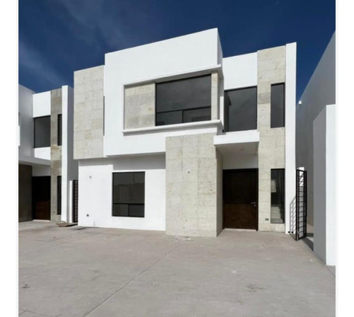 Casa En Venta En Villa De Las Palmas