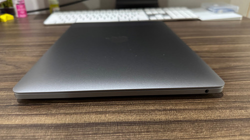 Macbook Pro 2020 13 Chip M1 16gb Ram 1tb Ssd Space Gray (Usado)