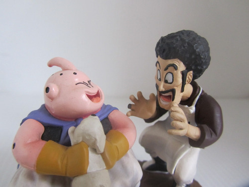 Dragon Ball Mr Satan Dando De Comer A Majin Bu Con Mascota