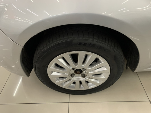 Renault Sandero 1.6 PRIVILÉGE 16V FLEX 4P AUTOMÁTICO