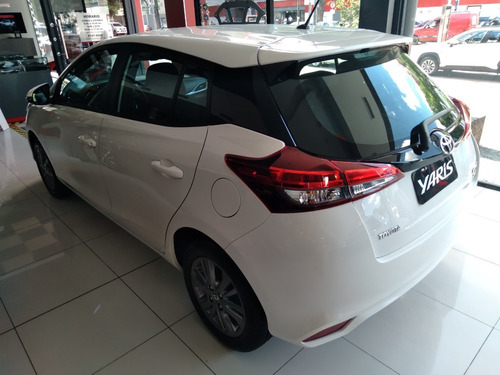 Imagen 7 de 8 de Toyota Yaris 0 Km