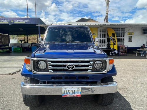 Imagen 2 de 17 de Toyota Machito