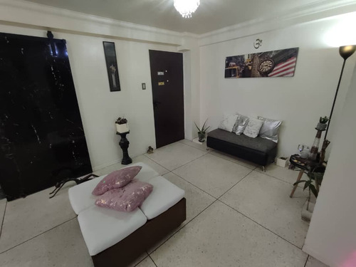 Apartamento En Venta Ubicado En Bello Monte, El Recreo.