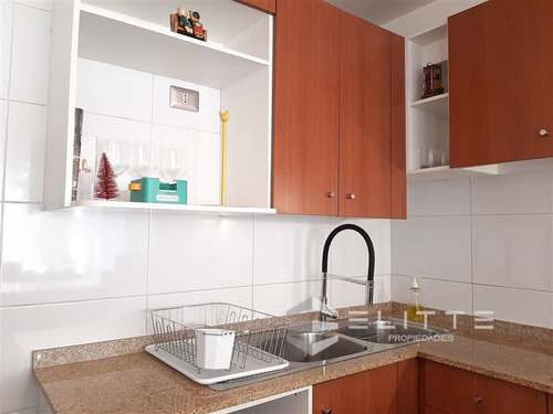 Departamento En Venta De 2 Dorm. En Valparaíso