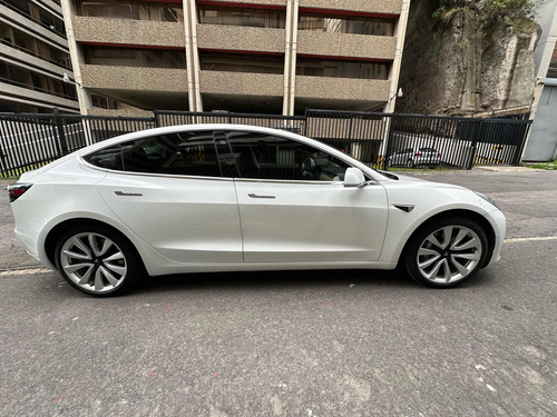 Tesla Model 3 Long Range