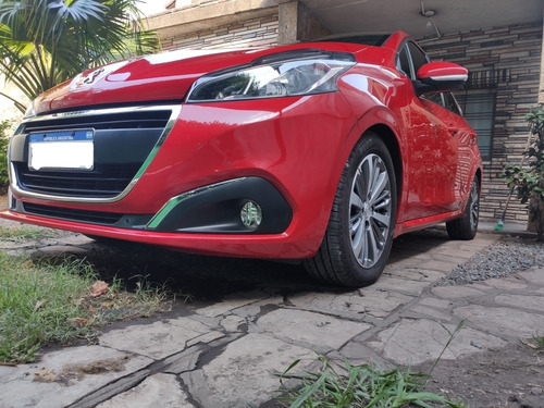 Peugeot 208 1.6 Feline 2018