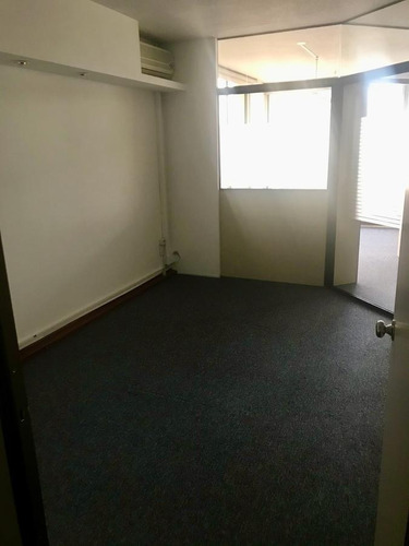 Alquiler Oficina Plaza Independencia Centro Montevideo 100 M2