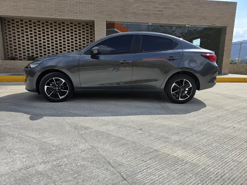 Mazda 2 Sedan 1.5 Grand Touring Lx At