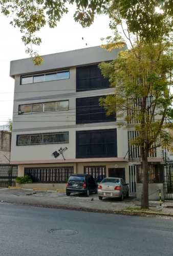 Venta Edificio De Uso Industrial, Comercial Y Residencial. Boleíta Norte. Yy