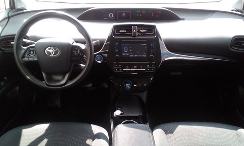 Imagen 12 de 15 de Toyota Prius 2019 1.8 Base Cvt