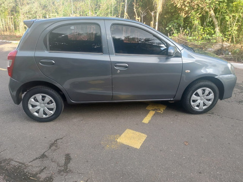 Toyota Etios Hb X 2014/2015 1.3 - Completo