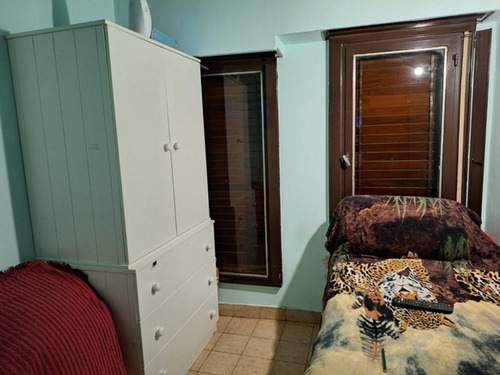 Casa + Dos Dptos Barrio 9 De Julio