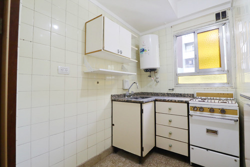 Departamento En Avenida Avellaneda 1100