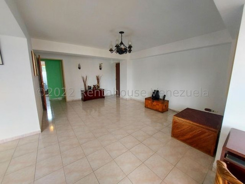 Imagen 4 de 18 de Apartamento En Venta En Santa Paula. 0424 2823774 - 0412 3896220