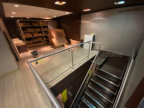 Ss: Vende Local Comercial 24-14730 En Chuao ( Ccct ) De 75.61 M2