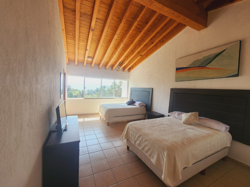 Casa Paraíso I Completamente Amueblada, Decorada Con Alberca, Jauzzi Y Enorme Jardín En Fracc Rancho San Diego Ixtapan De La Sal Edomex