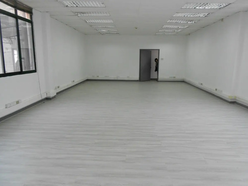 Excelente Planta Oficinas Sector Bancario Uf85