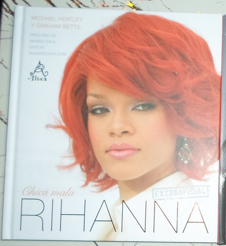 Libro: Rihanna Chica Mala
