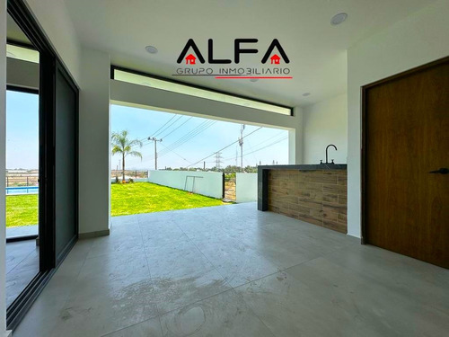 Estrene Moderna Residencia En Lomas De Cocoyoc