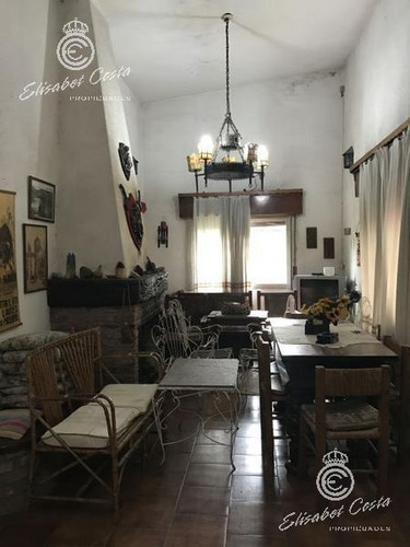 Imagen 6 de 20 de No Aceptan Permuta, Ni Toman En Parte De Pago. Casa Quinta 3 Ambientes